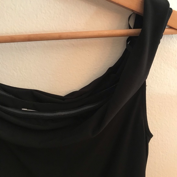 NWT bcbgeneration off the shoulder dress - Picture 7 of 8